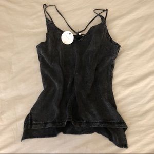 En Créme - Strappy Hi-Lo Tank